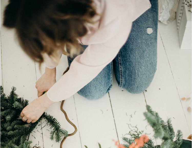 Choosing Christmas Ornaments for a 12ft Christmas Tree